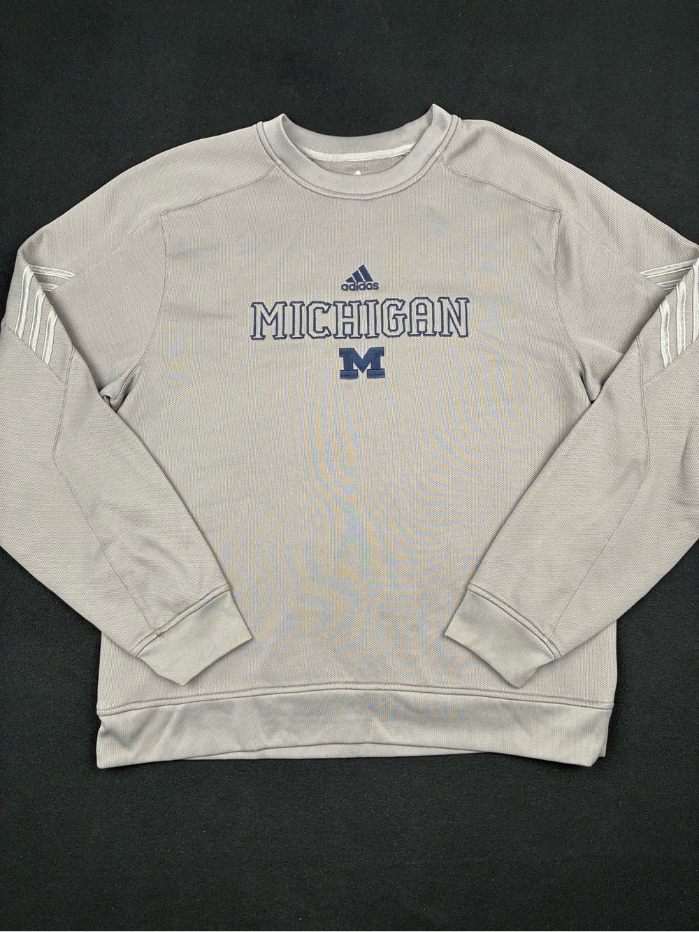 Adidas Michigan Wolverines Mens Large Crewneck Sweatshirt Grey -Navy Logo
